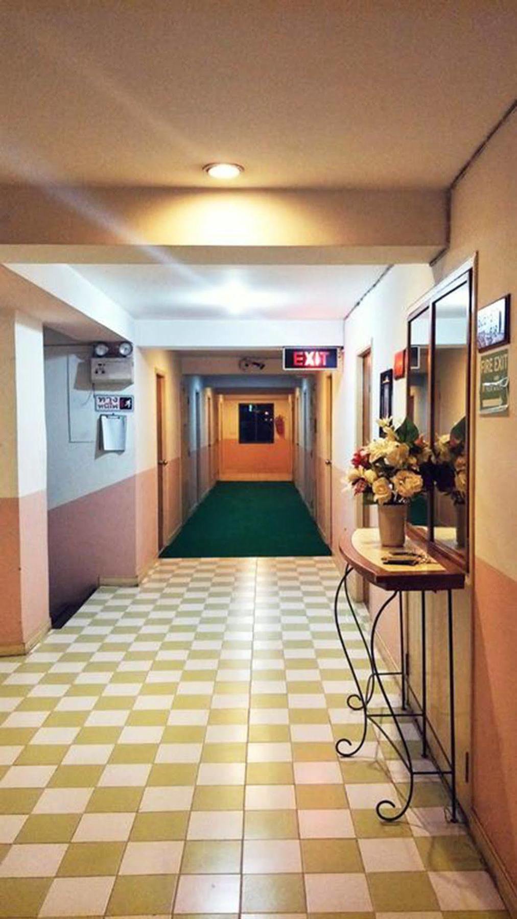 Sena Place Hotel Bangkok Exterior foto